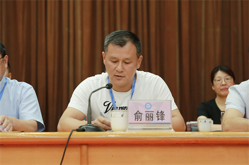 1V0A0672.jpg