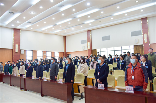 演唱国歌.jpg